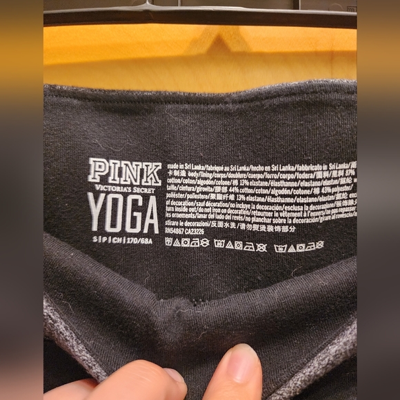 VS PINK Leggings - Small - Picture 3 of 9